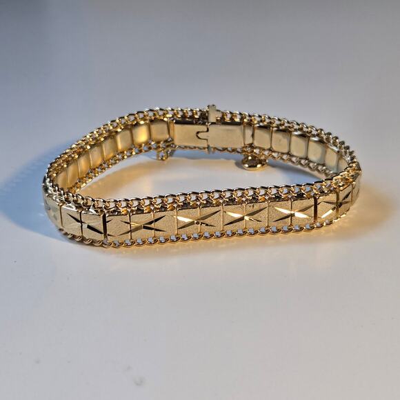Vintage Diamond Cut Gold Toned Flex Box Link Edged Bracelet 7" - Picture 2 of 6